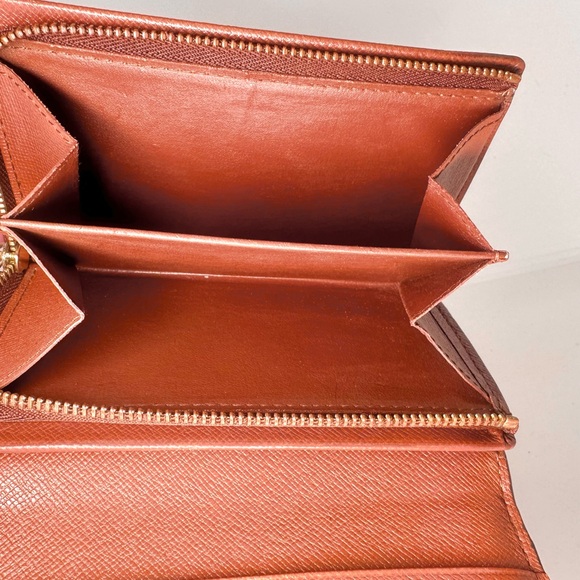 Very good condition authentic Louis Vuitton Monogram Tresor Wallet CA1908 - Picture 10 of 16